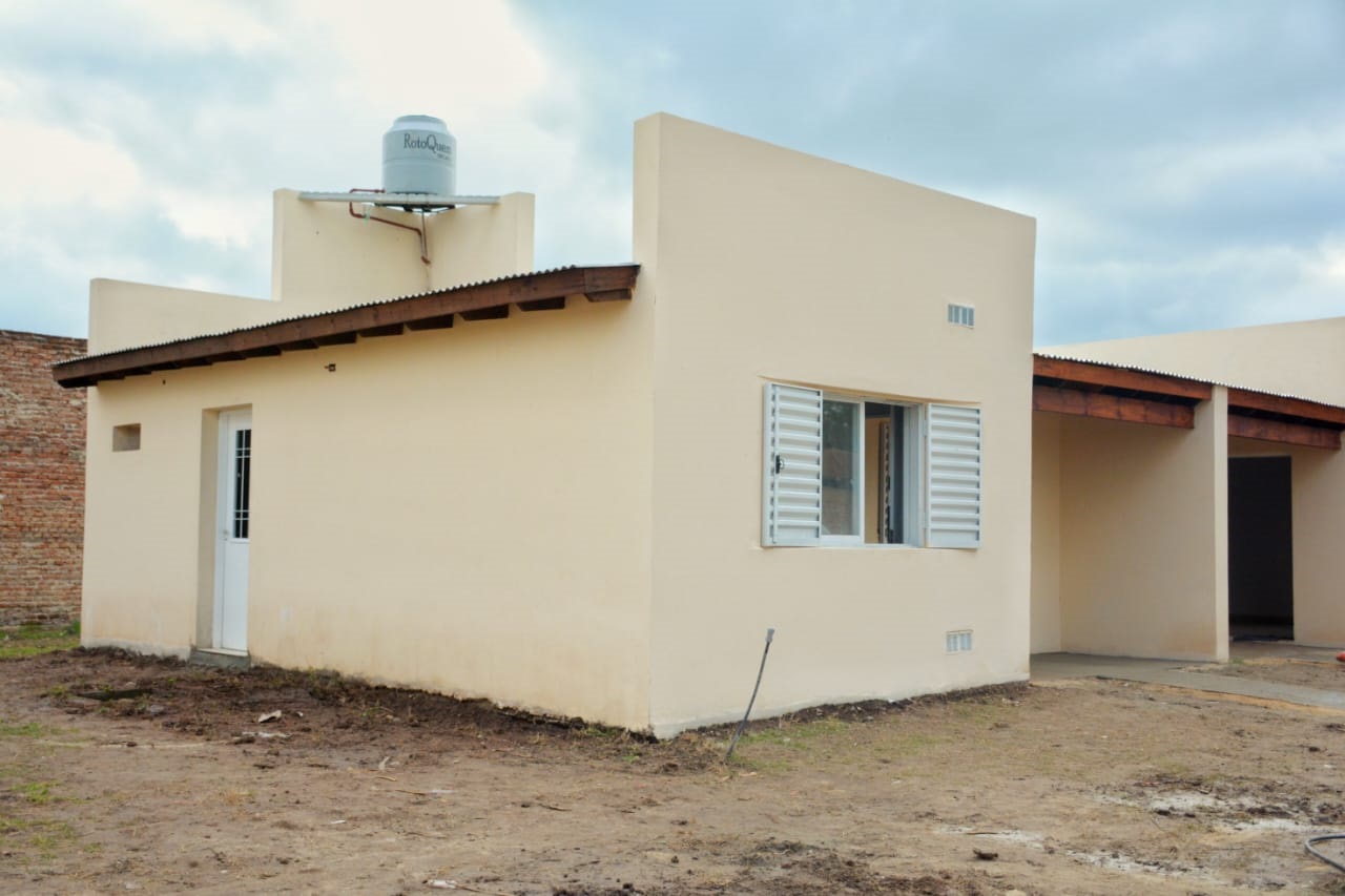 Delivering Five Houses to Pergamino Families: A Step towards Completed Neighborhood