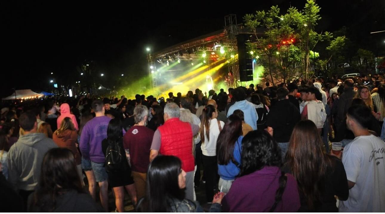 La ciudad festejó su cumpleaños con una mega fiesta