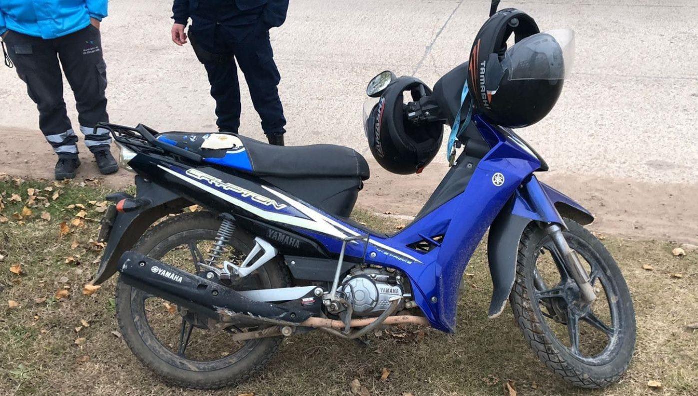 Se despistó con su moto  y sufrió varias quebraduras