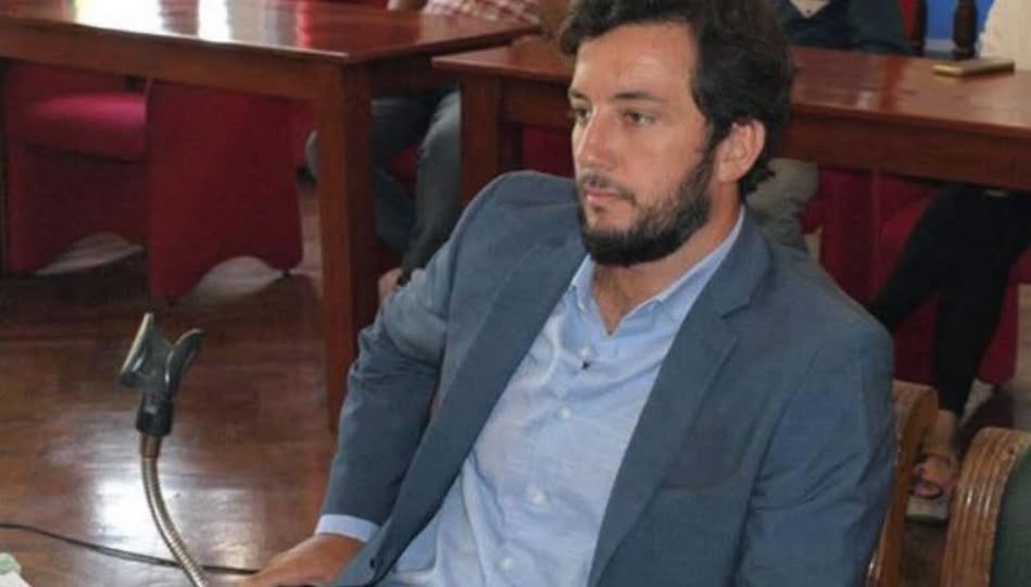 'Un archivo que no sorprende, pero que no aclara'