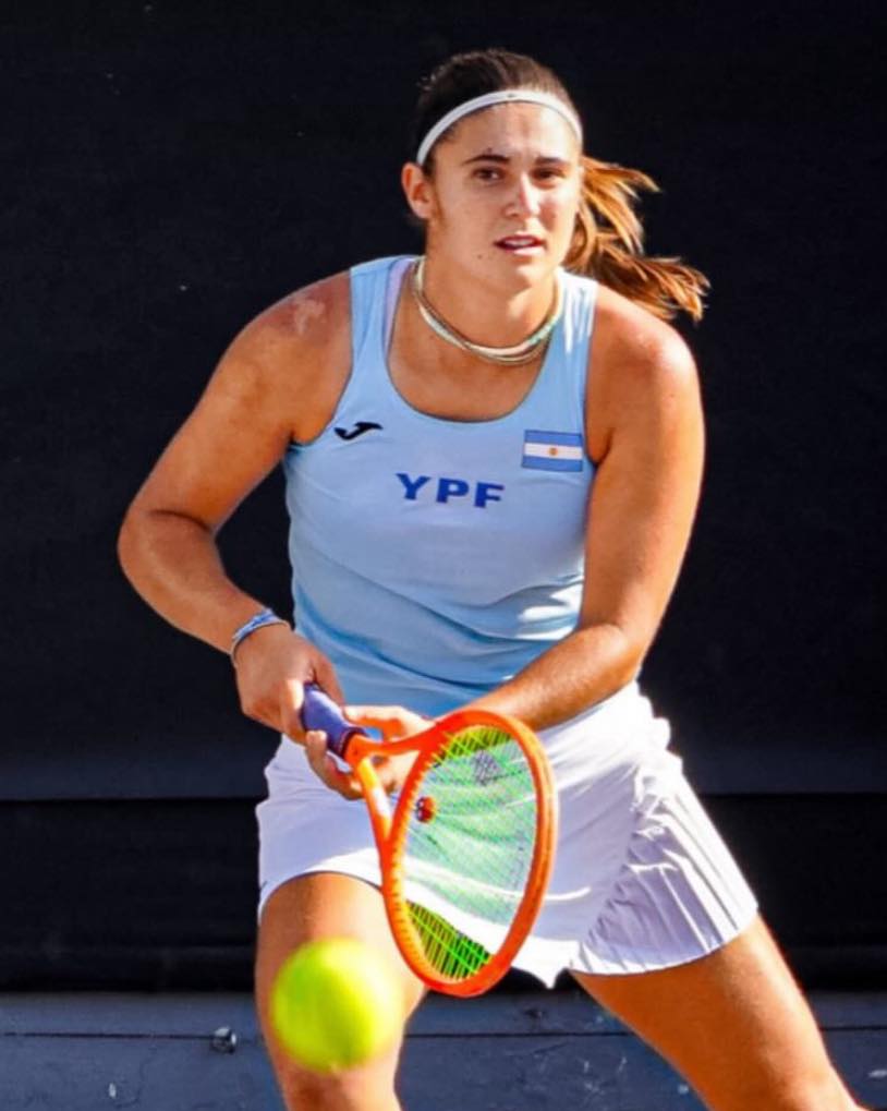 Juli  Riera arrancó con un triunfo en Zagreb y avanzó a octavos