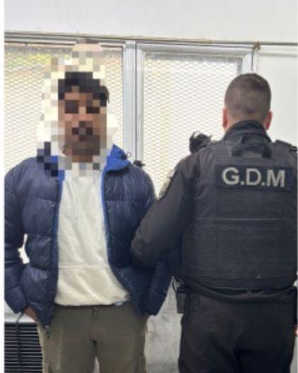 Manejaba una moto  robada y fue detenido