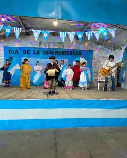 La Escuela N° 21 de Paraje Castro inauguró su jornada  completa con un emotivo acto