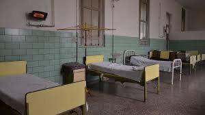Una mujer policía fue atacada  por una paciente del pabellón  de salud mental del Hospital 