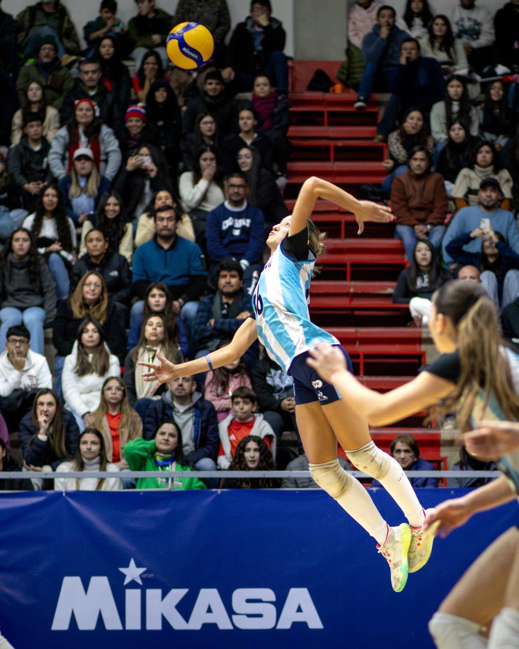 Berni Aguilar viajó a Estados Unidos donde continuará su carrera 