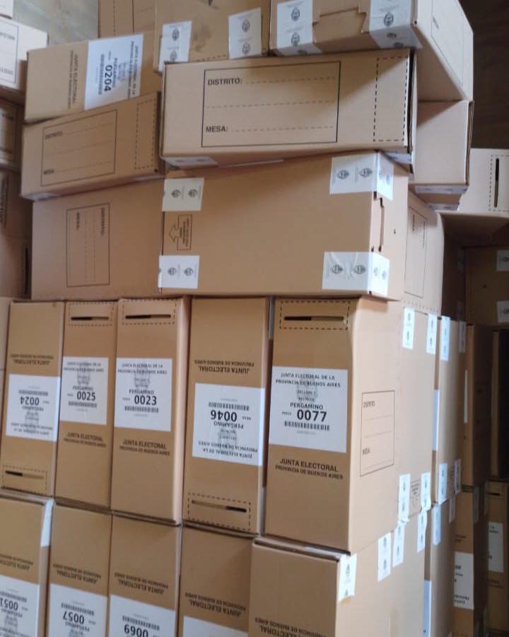 Llegaron las urnas al Correo Argentino para las elecciones del domingo