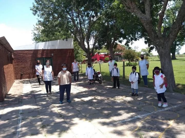 Fumigaron una escuela rural y cuatro docentes terminaron intoxicadas