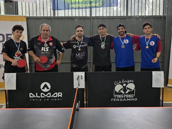 Gran jornada del Torneo  Relámpago por Equipos de  ping pong en Pergamino