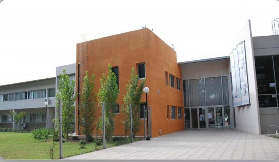 Robo en predio universitario: sustrajeron maquinaria y caños de cobre