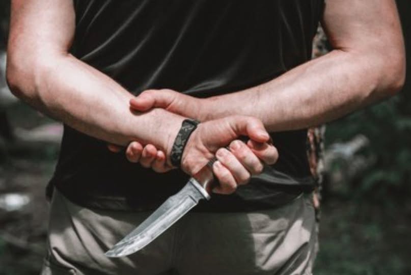 Amenazó con una cuchilla a un vecino tras una discusión en Acevedo