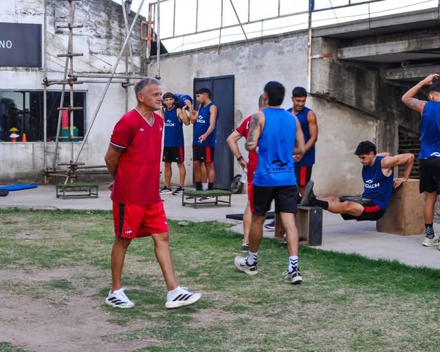 Arranca la ilusión: Douglas debuta el domingo en su estadio