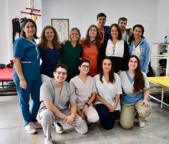 Vocación y compromiso: reconocimiento a los kinesiólogos en su día