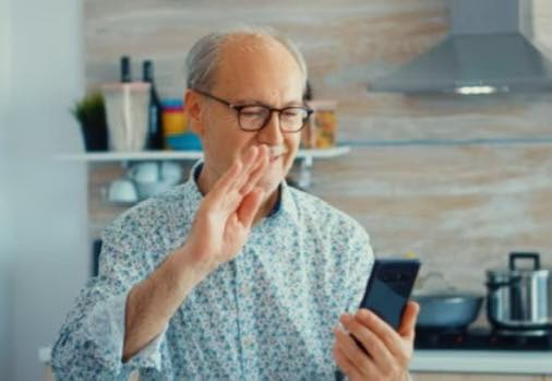 Le vaciaron la cuenta con una videollamada falsa a un jubilado: perdió $1,4 millones