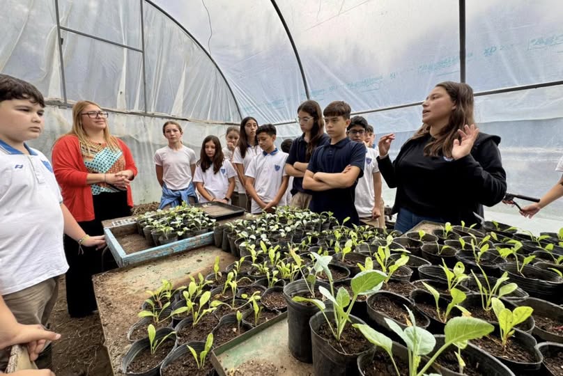 Enriquecedora visita a la Escuela Secundaria Agraria Mariano Alfonzo