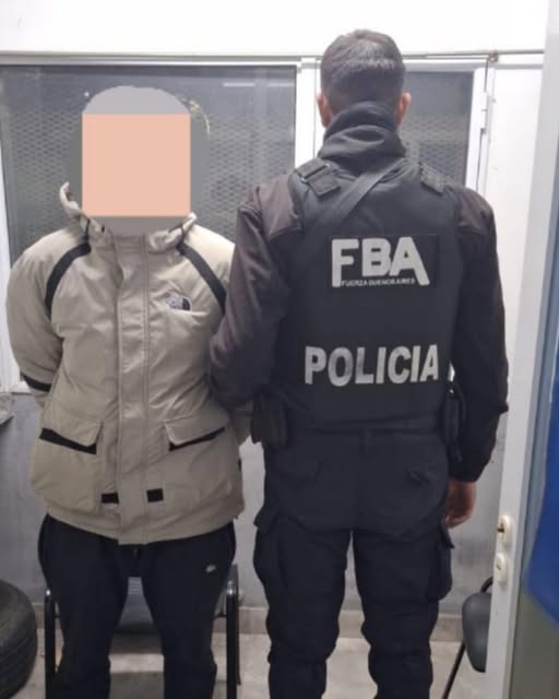 Intentaron identificarlo y terminó detenido por un pedido judicial activo