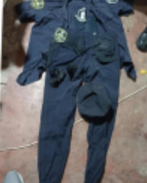 Allanaron dos viviendas y secuestraron un uniforme de la Policía Bonaerense