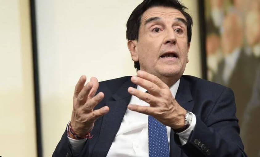 Melconian advierte que el dólar está 'casi fijado de facto'