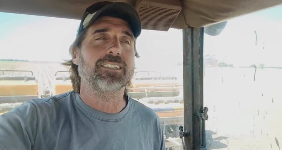 'La extranjerización de tierras es una amenaza real para la soberanía nacional', advierte Sebastián Campo