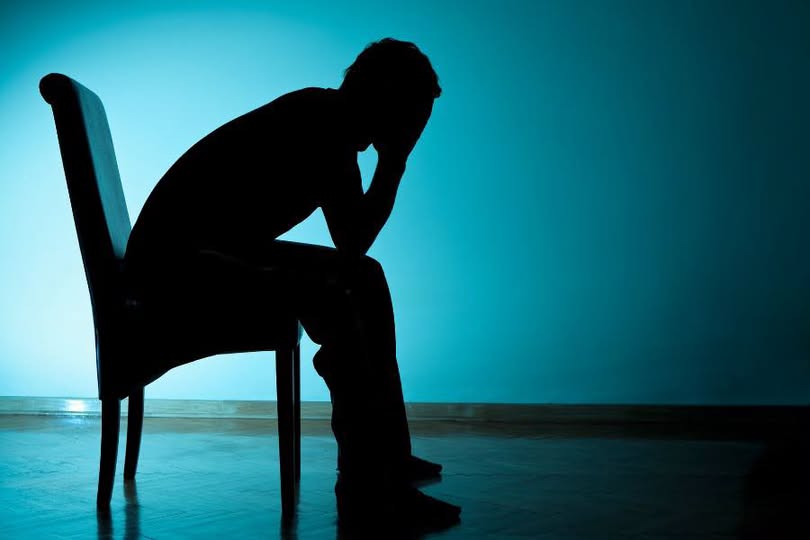 Un joven fue hospitalizado tras autolesionarse en una vivienda