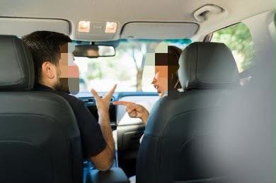 Una discusión de pareja terminó con un hombre herido y un auto dañado