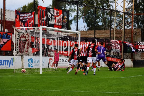 Douglas ganó, terminó primero y ahora va por el gran objetivo